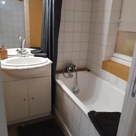 Les Fougeres Guest house Jeumont